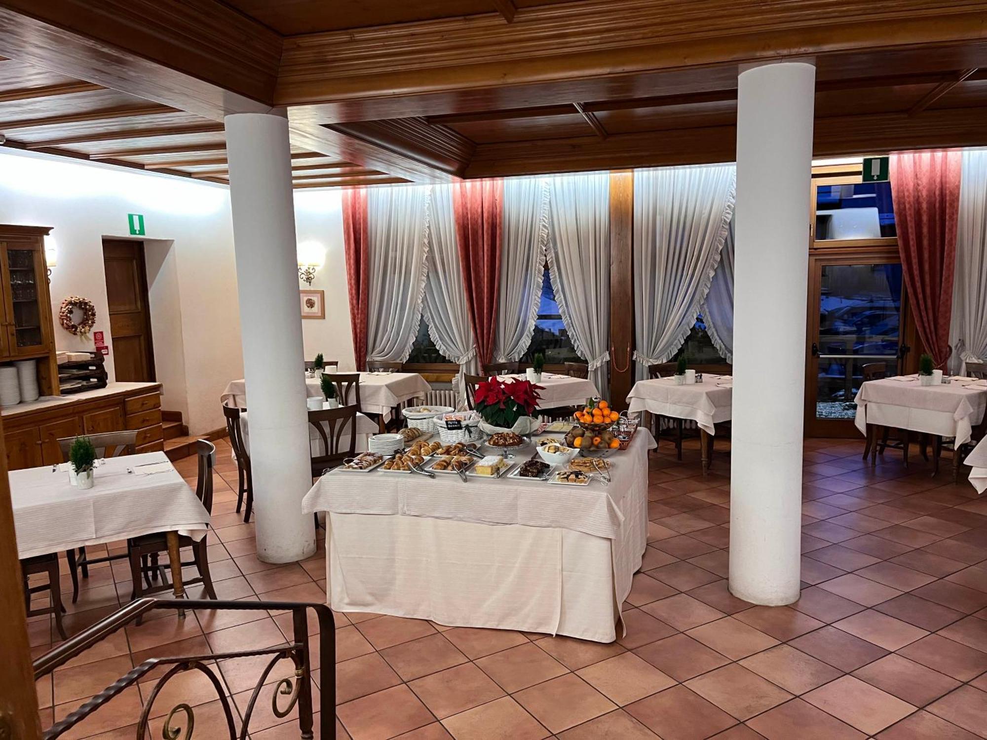 Hotel Albergo Dolomiti San Vito di Cadore Eksteriør billede